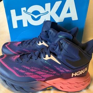 Hoka Speedgoat 5 Mid GTX Athletic Shoes women’s size 6B
